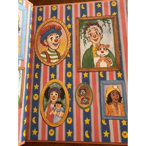 Clowns Do, Clowns Don't : Loonette's and Molly's Book of Manners - Picture 3 of 8